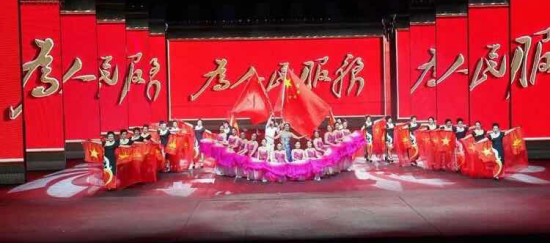 2020全球旗袍春晚组委会·cctv全球旗袍文化栏目-走进新疆782.png